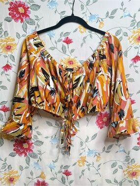 MILK & HONEY | Abstract Long Sleeve Tie-Front Crop Mustard | Size M